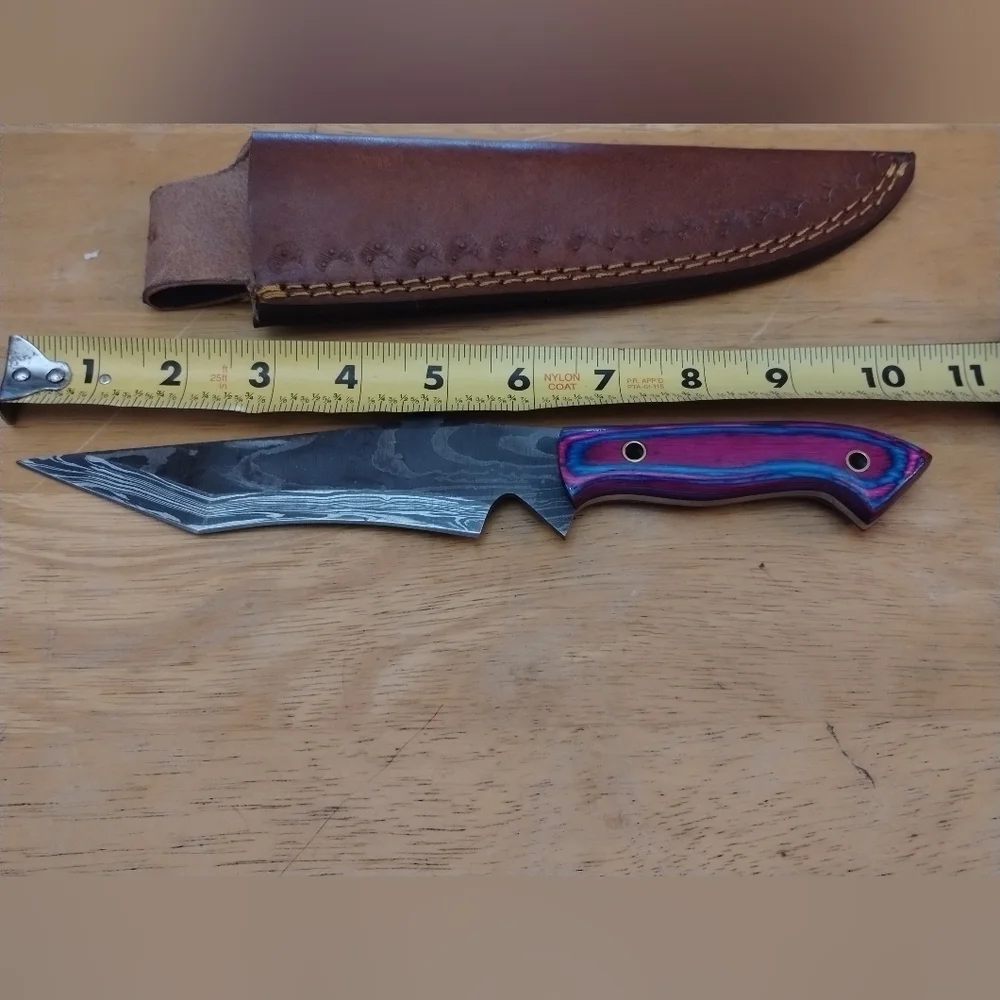 New Damascus steel blade men's hunting knife with sheath pink and blue - Picture 8 of 8